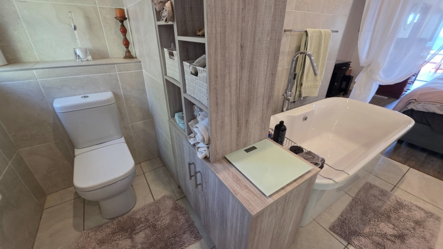 3 Bedroom Property for Sale in De Bakke Western Cape